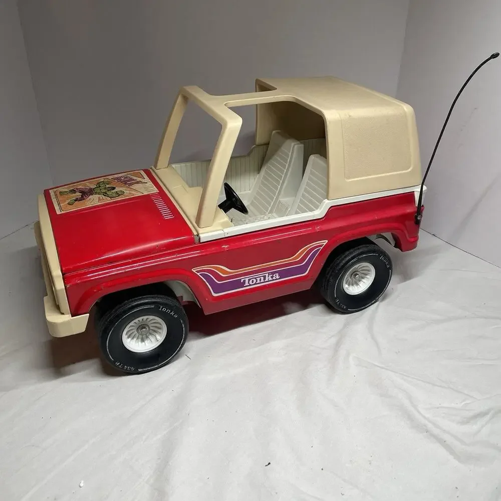 Vintage Tonka Bronco Blazer Jeep Red w/ White Top – Steel Body – 1970s Truck Toy